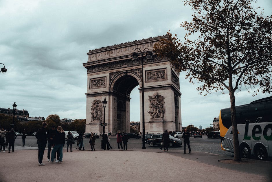 how much do monument signs cost